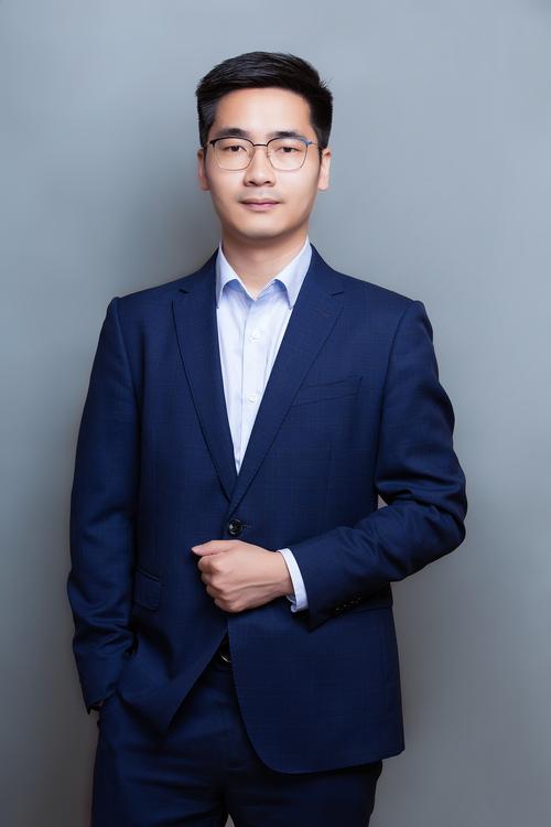 王福蓉 视觉与舞美负责人